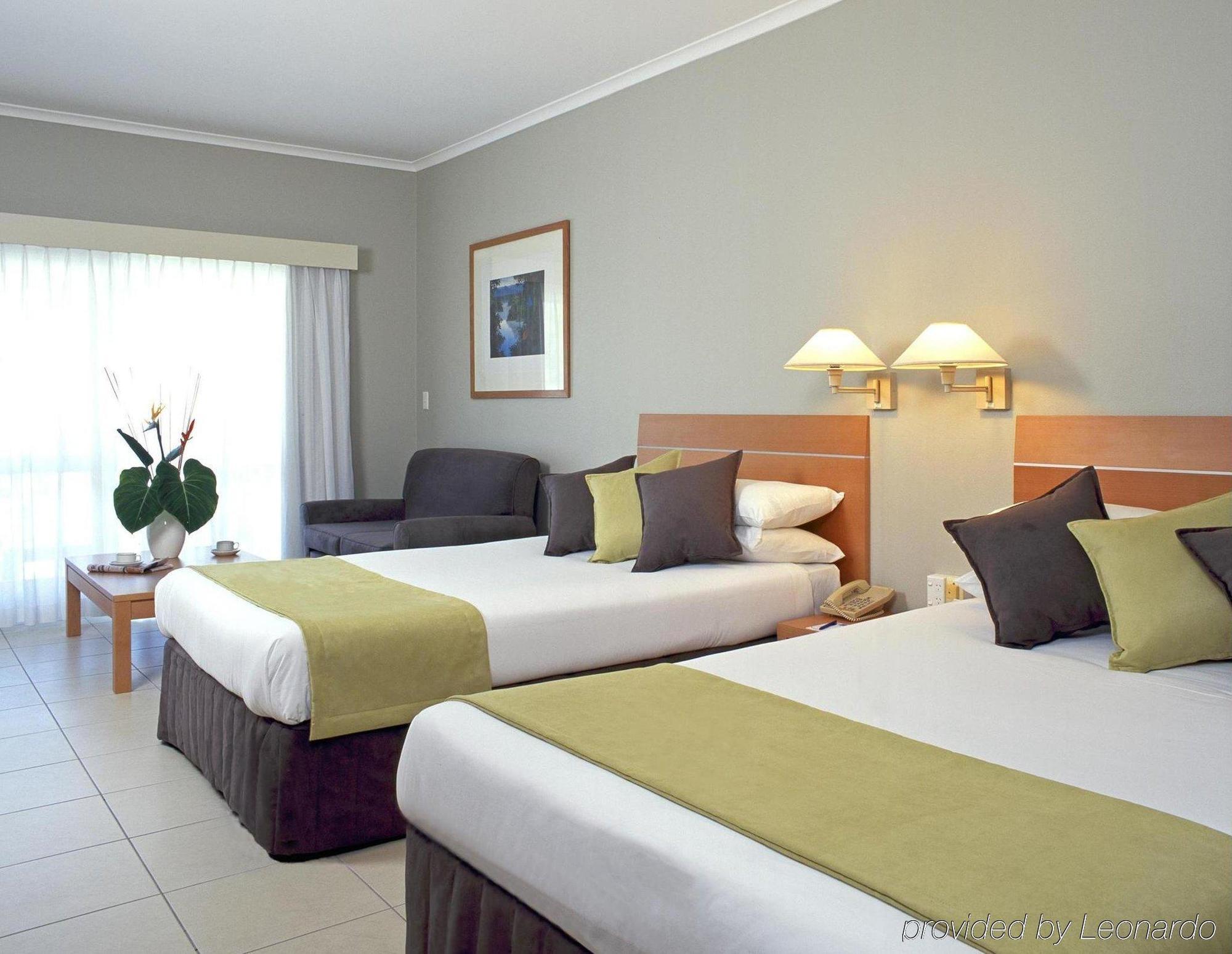 Hotel Grand Chancellor Palm Cove Exteriör bild